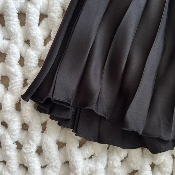 Abercrombie & Fitch Pleated Dress Black Size M - Picture 4 of 6